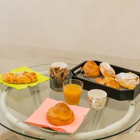 招待所 Ferrovia 3*