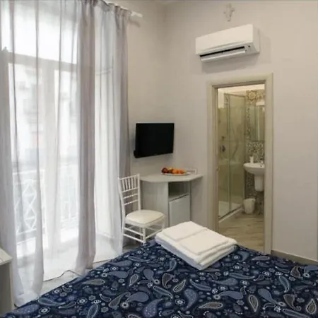 Ferrovia 招待所 那不勒斯