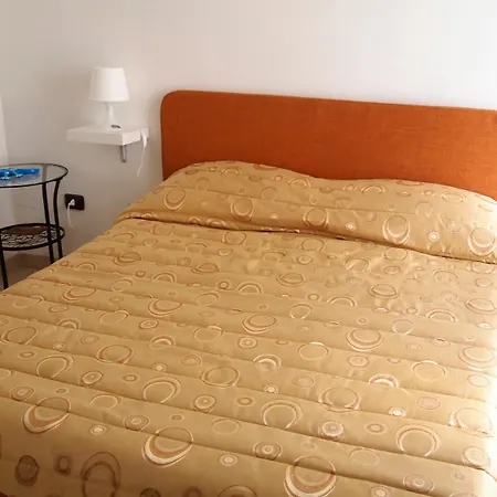 Ferrovia 那不勒斯