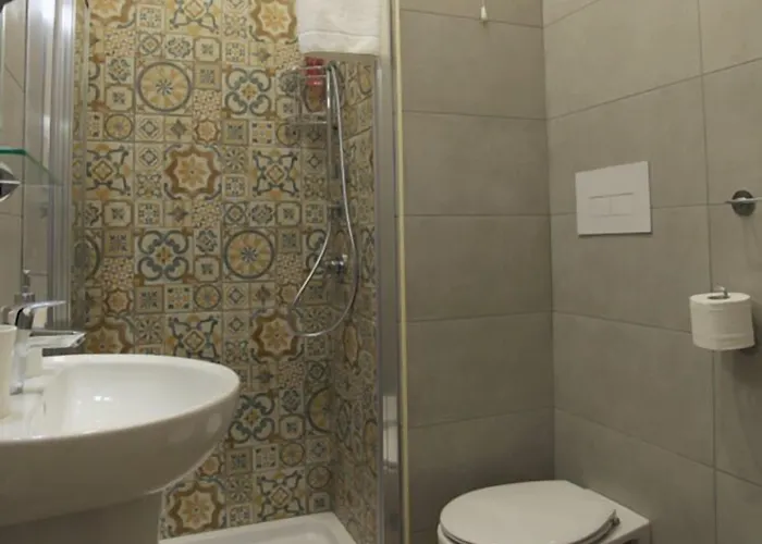 Ferrovia Gæstehus Napoli