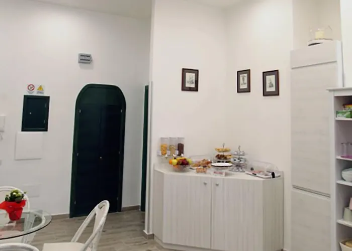 Ferrovia Gæstehus Napoli